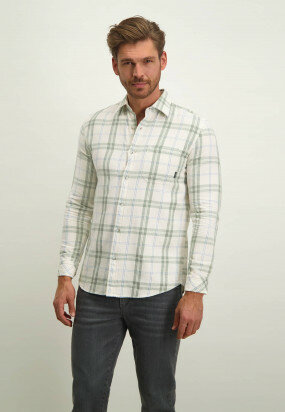Checked-shirt-with-chest-pocket